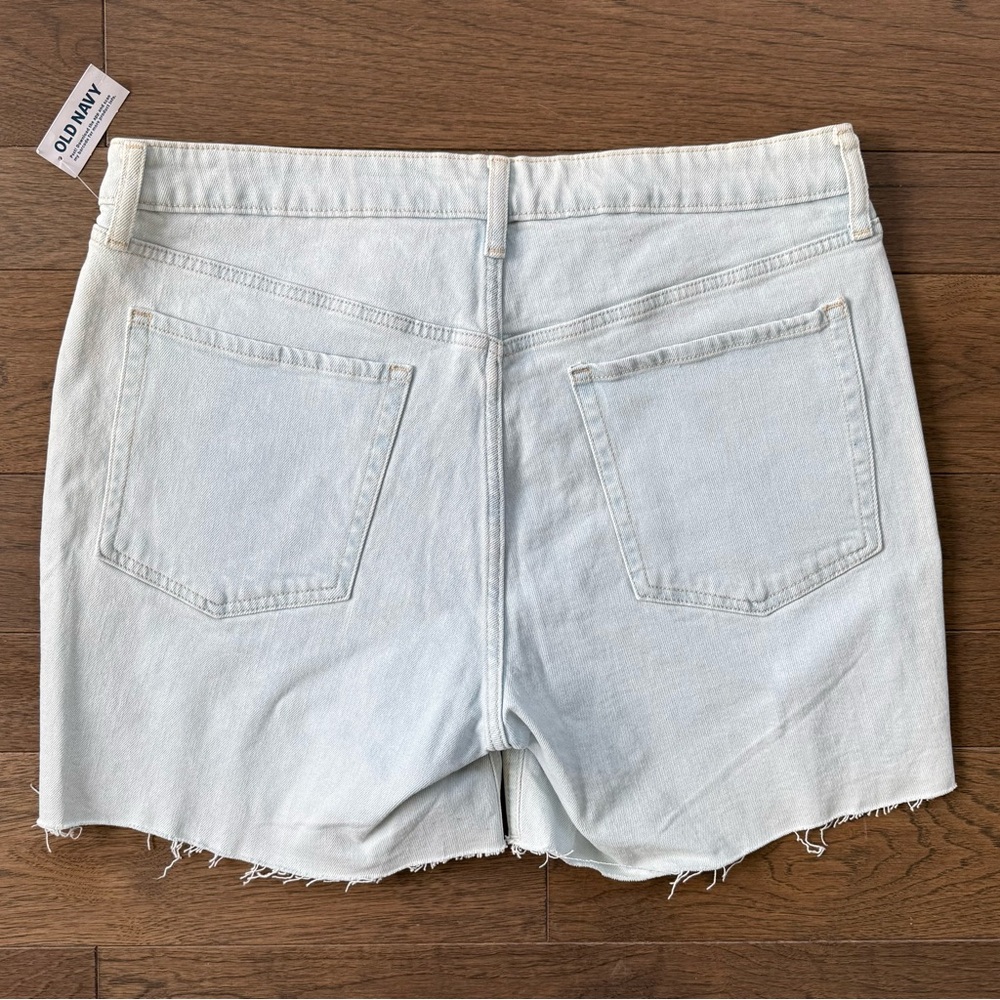 Old Navy Women's Denim High-Rise Button-Fly OG Straight Cut-Off Shorts Size 14 - Picture 2 of 12